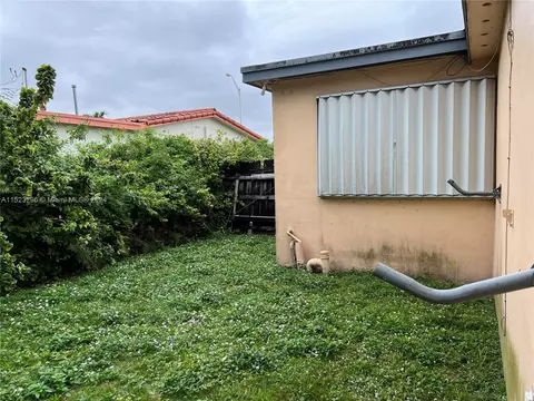 960 W 33rd St, Hialeah, FL 33012 photo 25