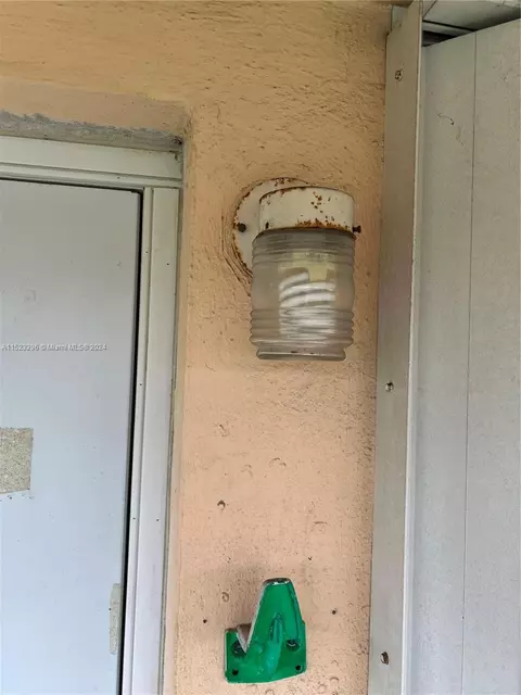 960 W 33rd St, Hialeah, FL 33012 photo 81