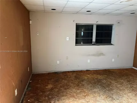 960 W 33rd St, Hialeah, FL 33012 photo 34