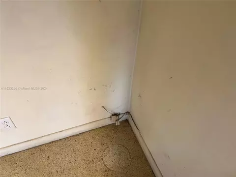 960 W 33rd St, Hialeah, FL 33012 photo 5