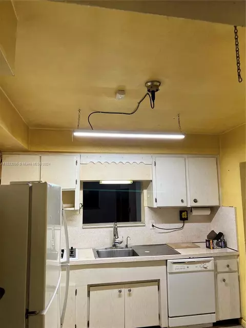 960 W 33rd St, Hialeah, FL 33012 photo 46