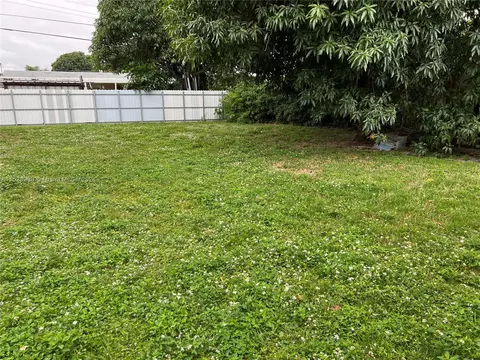 960 W 33rd St, Hialeah, FL 33012 photo 29