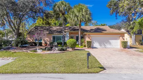 5501 NW 40th Ter, Coconut Creek, FL 33073