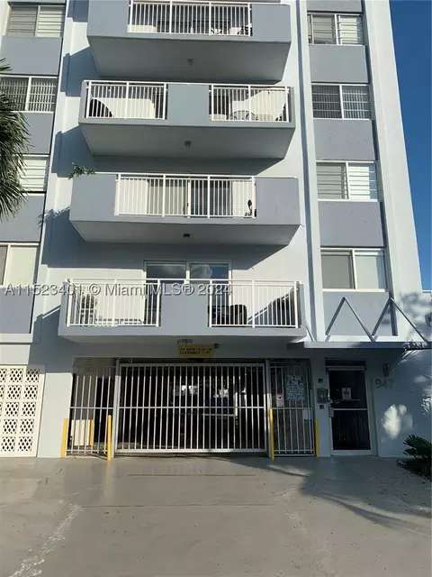 947 Lenox Ave #204, Miami Beach, FL 33139