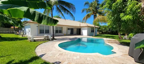 15861 SW 287th St, Homestead, FL 33033