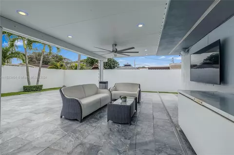894 W 69th Pl, Hialeah, FL 33014 photo 38