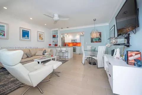 2001 S Ocean Dr #11, Hallandale Beach, FL 33009