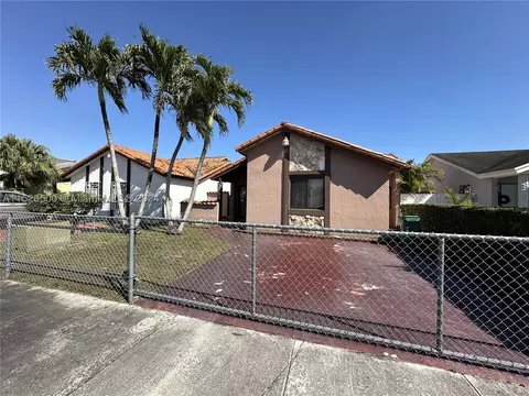 3853 SW 133rd Pl, Miami, FL 33175