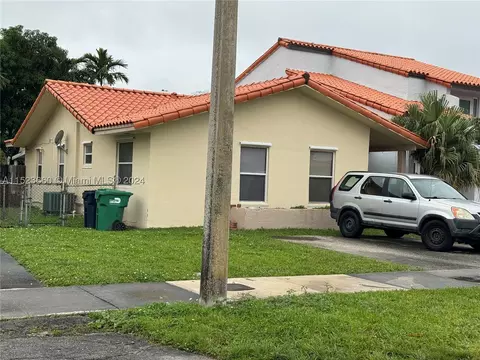 840 SW 104th Ave #2-4A, Miami, FL 33174