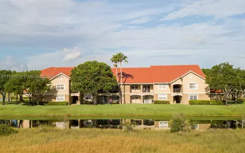 231 SW 116th Ave #19204, Pembroke Pines, FL 33025