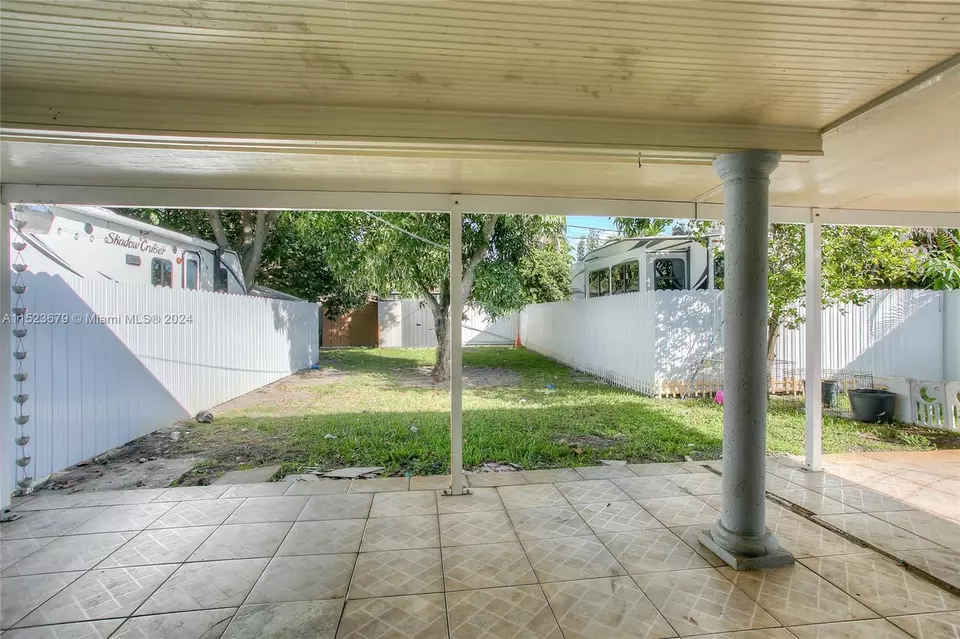  171 E 42nd St, Hialeah, FL 33013 photo 11