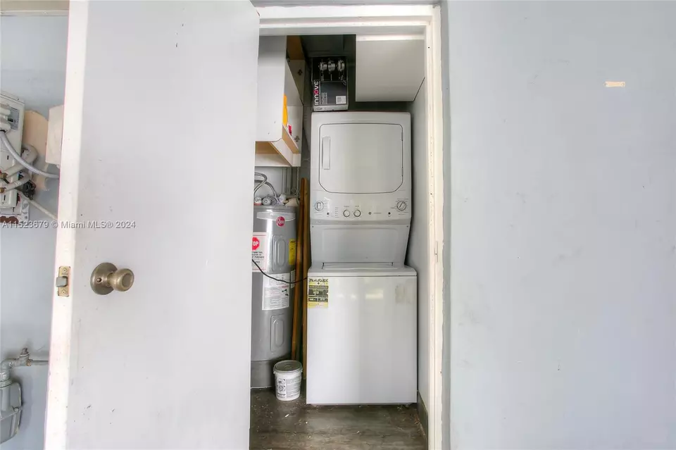  171 E 42nd St, Hialeah, FL 33013 photo 13