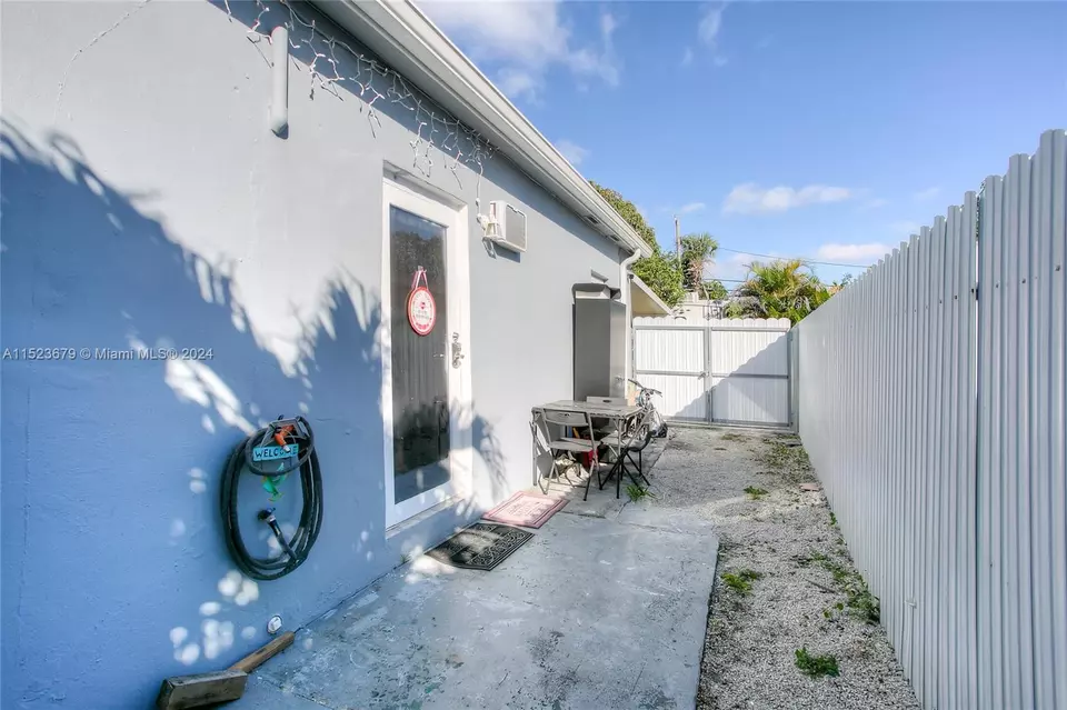  171 E 42nd St, Hialeah, FL 33013 photo 7