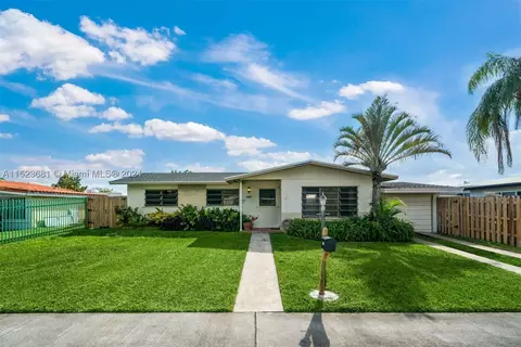 11760 SW 175th Ter, Miami, FL 33177