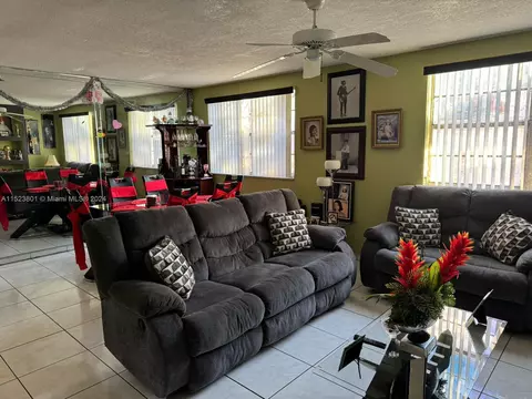 Living - Undisclosed, Hialeah, FL 33012 photo 4 of 5