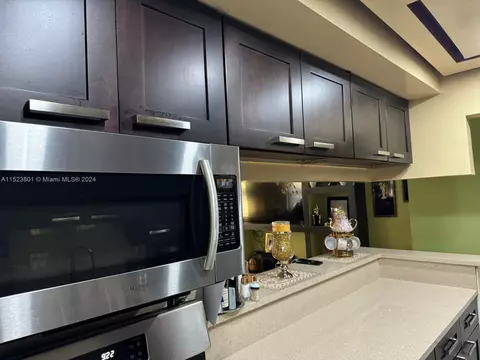Kitchen - Undisclosed, Hialeah, FL 33012 photo 1 of 4