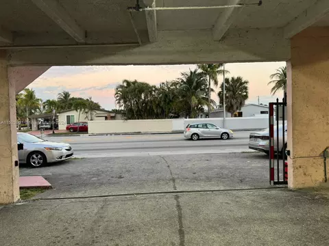 View/Area - Undisclosed, Hialeah, FL 33012 photo 1 of 3