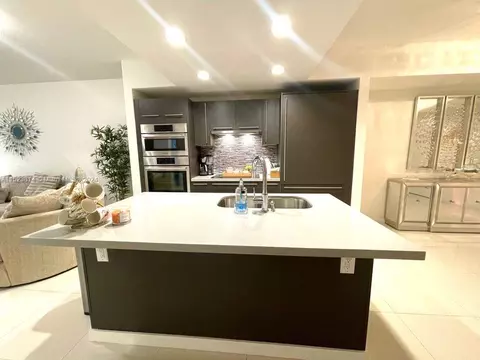 7825 NW 107th Ave #317, Doral, FL 33178