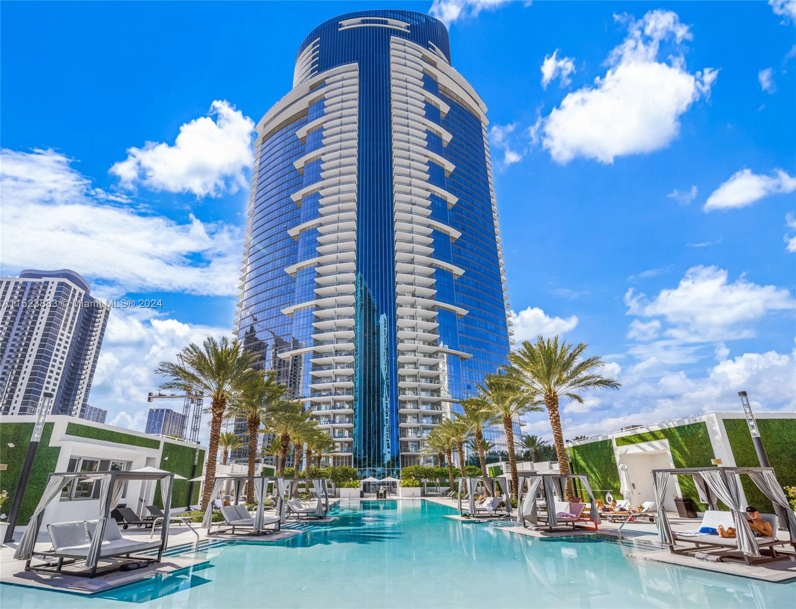 851 NE 1st Ave Unit 204