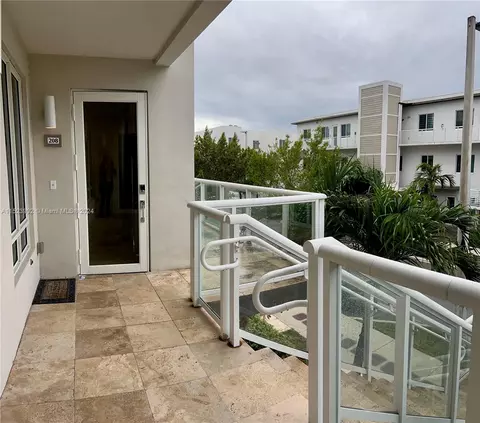 6415 NW 102nd Path #208, Doral, FL 33178