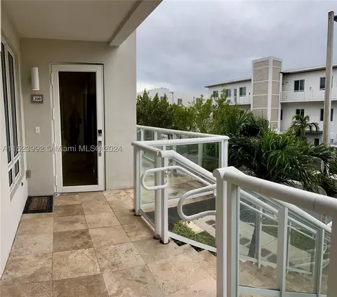 6415 NW 102nd Path #208, Doral, FL 33178
