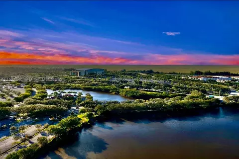 2681 N Flamingo Rd #2506S, Sunrise, FL 33323