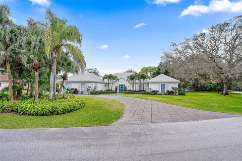 120 SE Turtle Creek Dr, Jupiter, FL 33469