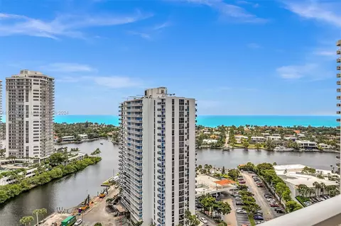 3731 N Country Club Dr #2129, Aventura, FL 33180