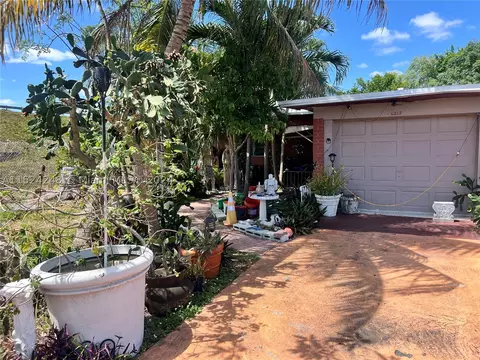 6213 Tyler St, Hollywood, FL 33024