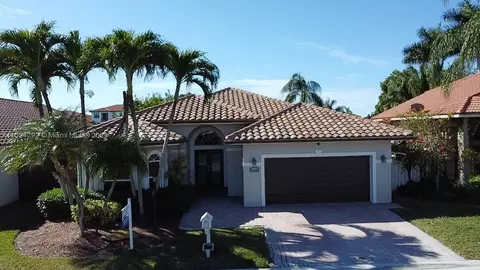 11640 SW 12th St, Pembroke Pines, FL 33025