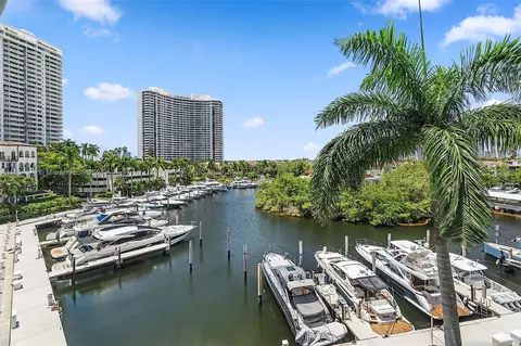 3900 Island Blvd #B406, Aventura, FL 33160