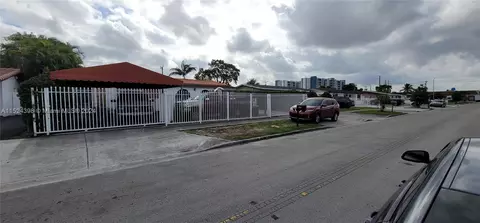 1420 W 32nd St, Hialeah, FL 33012