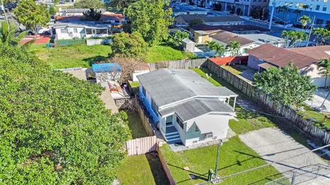 625 SW 110th Ave, Sweetwater, FL 33174
