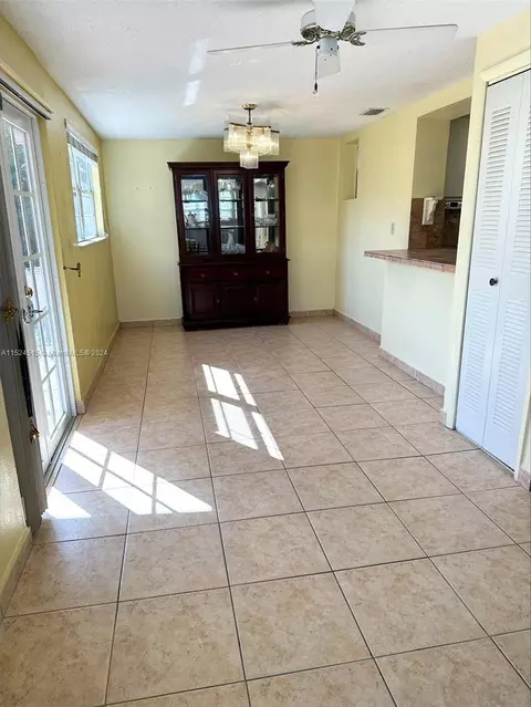 Entry Way - 3741 E 8th Ct, Hialeah, FL 33013 photo 2 of 3