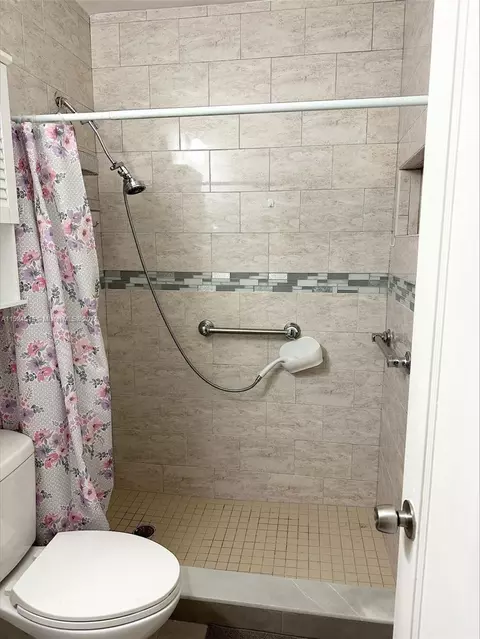 Bath - 3741 E 8th Ct, Hialeah, FL 33013 photo 2 of 3