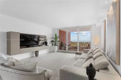781 Crandon Blvd #805, Key Biscayne, FL 33149