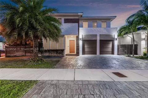 15018 SW 176th St, Miami, FL 33187