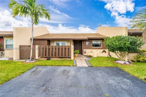 12326 SW 111th S Canal St Rd #12326, Miami, FL 33186