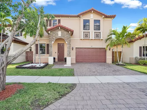 128 NE 27th Ave, Homestead, FL 33033
