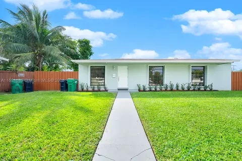 9446 SW 185th Ter, Cutler Bay, FL 33157