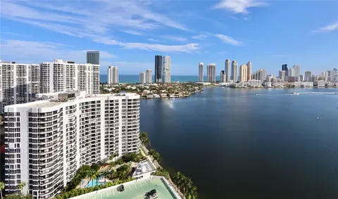 3600 Mystic Pointe Dr #307, Aventura, FL 33180