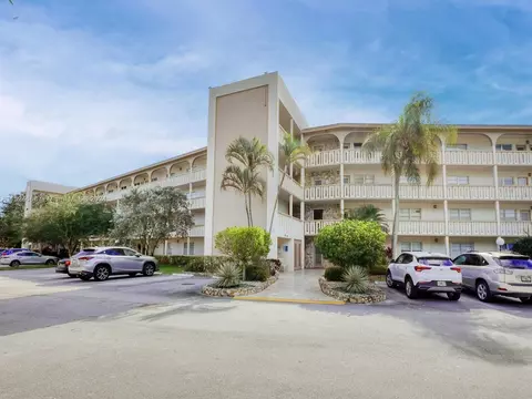 3003 Portofino Isle #B2, Coconut Creek, FL 33066