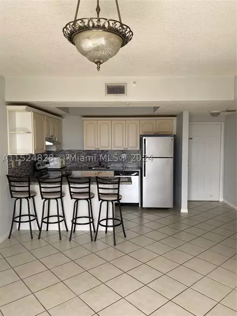 3500 Coral Way #1103, Miami, FL 33145