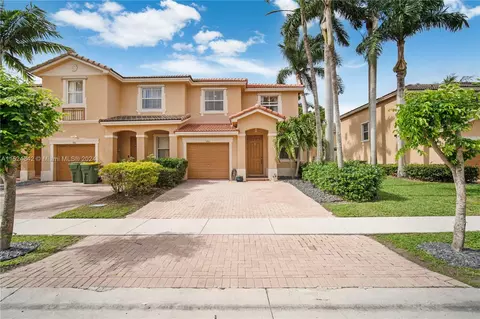 984 NE 42nd Ave, Homestead, FL 33033