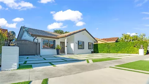 14555 SW 97th St, Miami, FL 33186