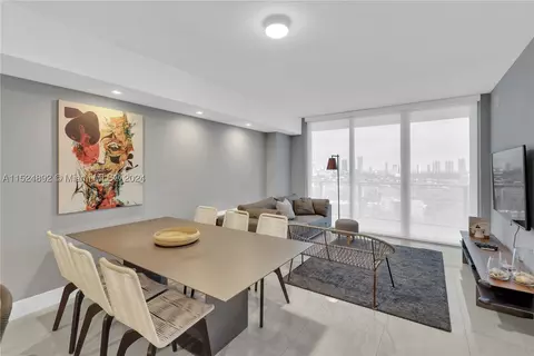 16385 Biscayne Blvd #1718, North Miami Beach, FL 33160