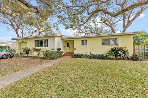 9460 Independence Rd, Cutler Bay, FL 33157