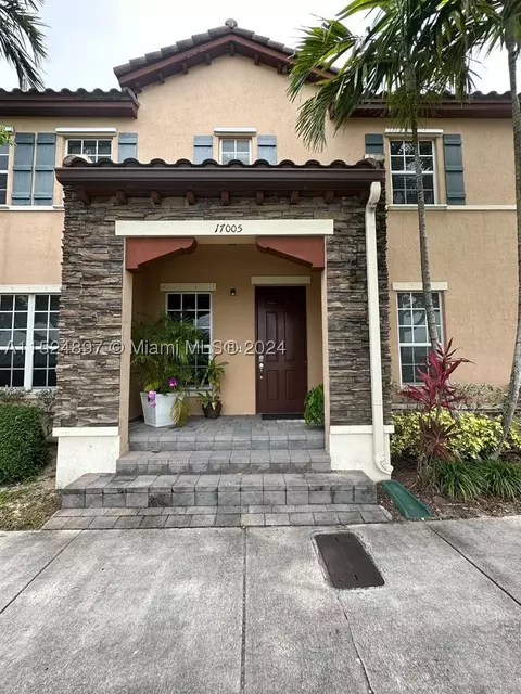 17005 SW 96th St, Miami, FL 33196