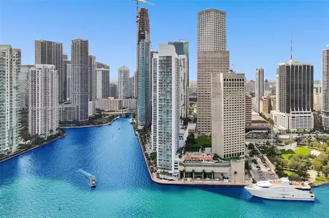 335 S Biscayne Blvd #1702, Miami, FL 33131