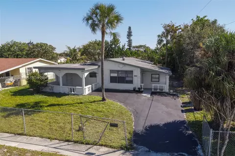 660 SW 28th Dr, Fort Lauderdale, FL 33312
